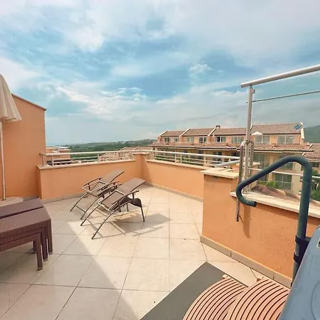 Kusadasi Golf Spa Sitesi 3 1 Penthouse Tatil Evi Appartamento *